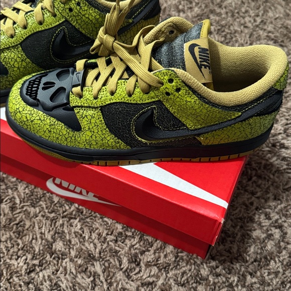 Nike Dunk Low 'Halloween Skull' sneaker. NWB - Picture 2 of 7